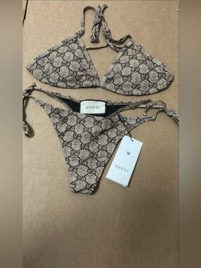 Gucci pikini